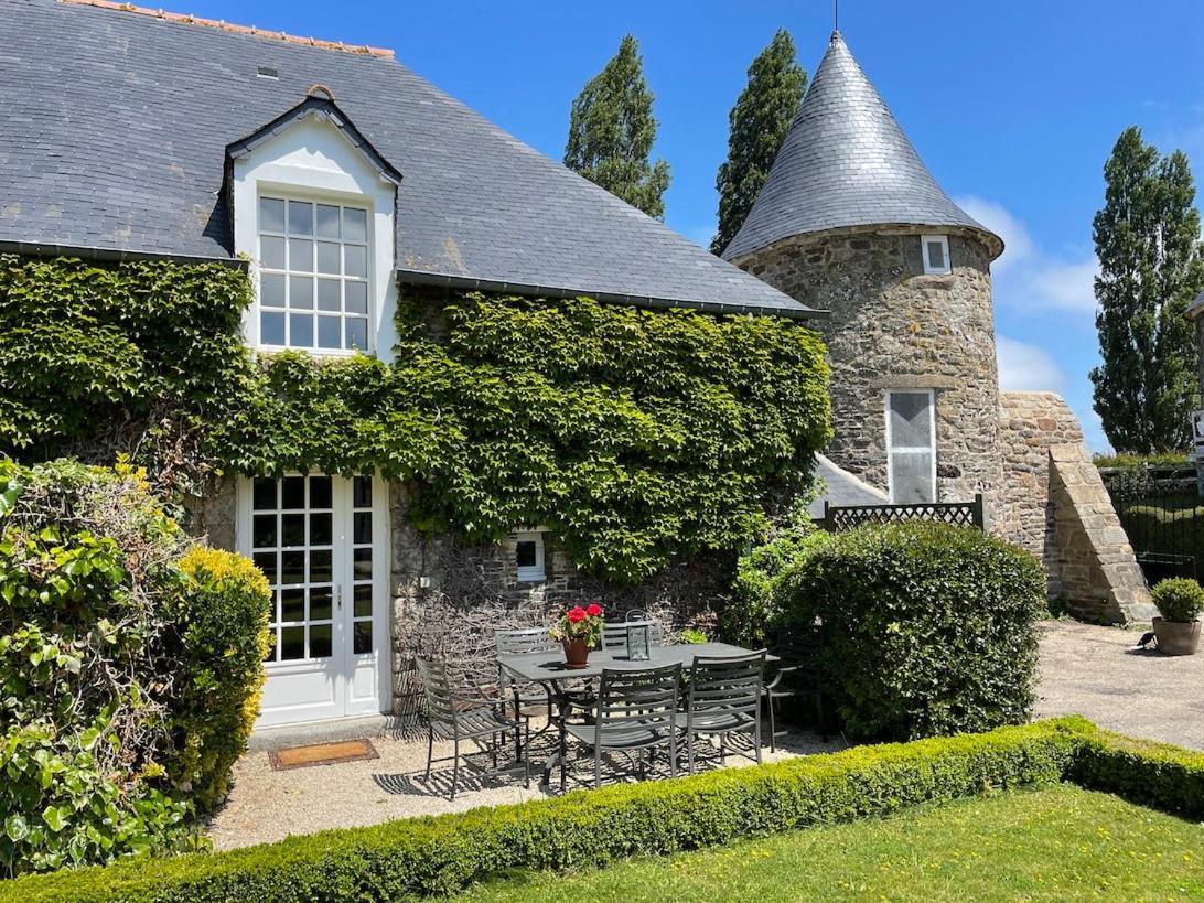 Manoir De La Begaudiere Mont-Dol Номер фото