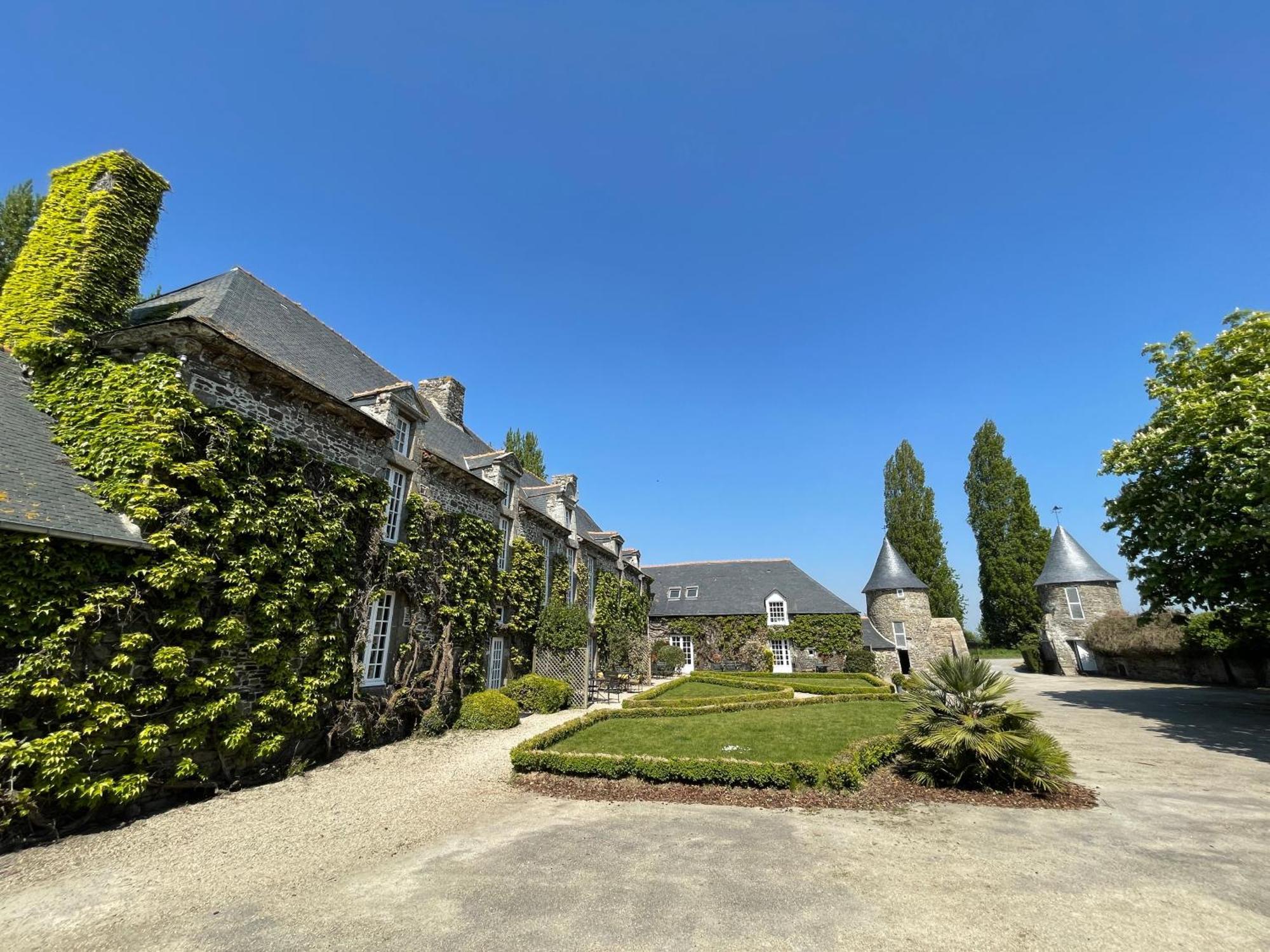 Manoir De La Begaudiere Mont-Dol Номер фото