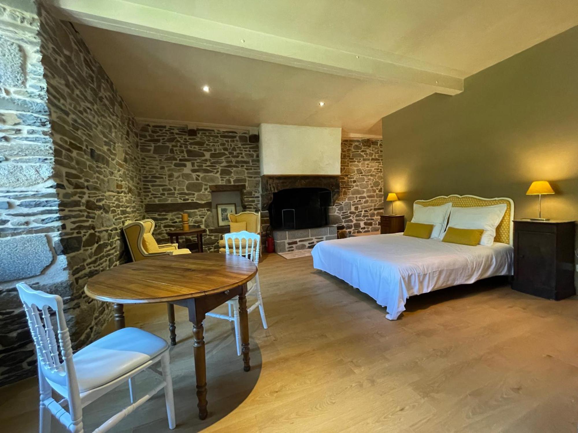 Manoir De La Begaudiere Mont-Dol Номер фото
